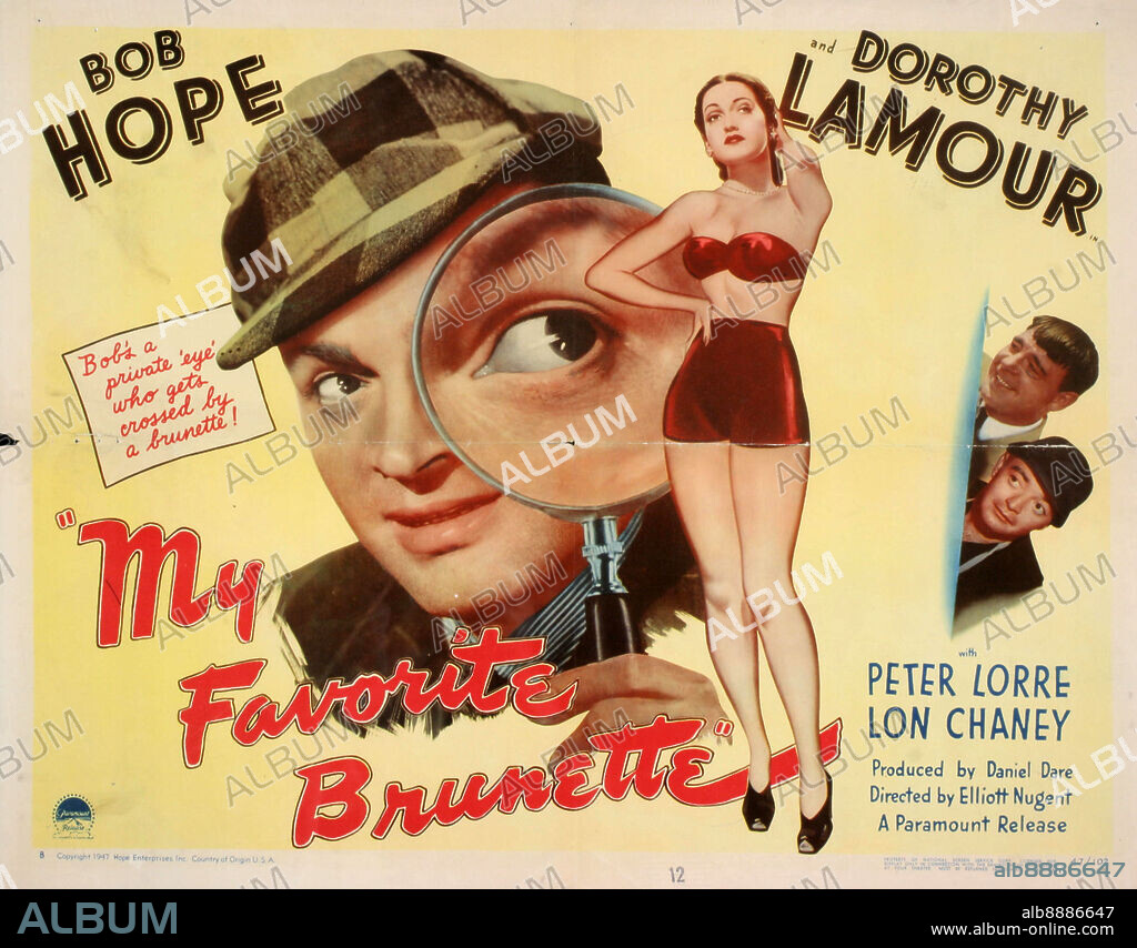 BOB HOPE and DOROTHY LAMOUR in MY FAVORITE BRUNETTE, 1947, directed by ELLIOTT NUGENT. Copyright PARAMOUNT PICTURES.
