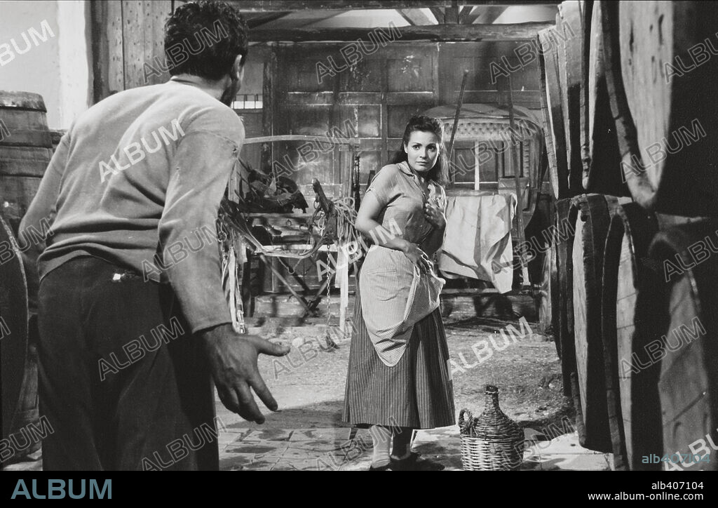 CARMEN SEVILLA in VENGEANCE, 1958 (LA VENGANZA), directed by JUAN ANTONIO BARDEM. Copyright SUEVIA FILMS.