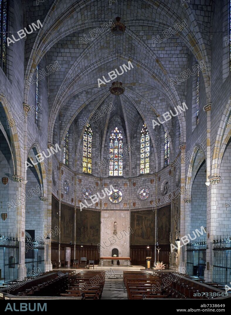 IGLESIA - INTERIOR DESDE LA IGLESIA DESDE PIES-CONSAGRADA EN 1327-GOTICO CATALAN.