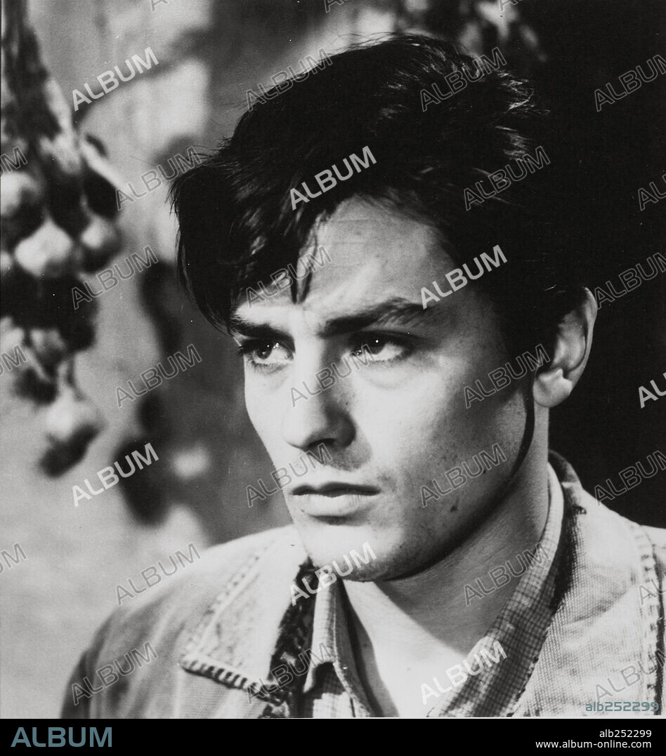 ALAIN DELON en ROCCO Y SUS HERMANOS, 1960 (ROCCO E I SUOI FRATELLI), dirigida por LUCHINO VISCONTI. Copyright TITANUS/LES FILMS MARCEAU.