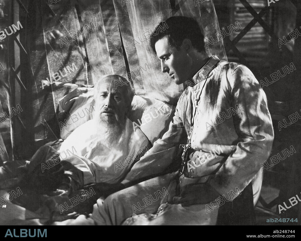 JULIO PEÑA en MISION BLANCA, 1946, dirigida por JUAN DE ORDUÑA. Copyright COLONIAL AJE.