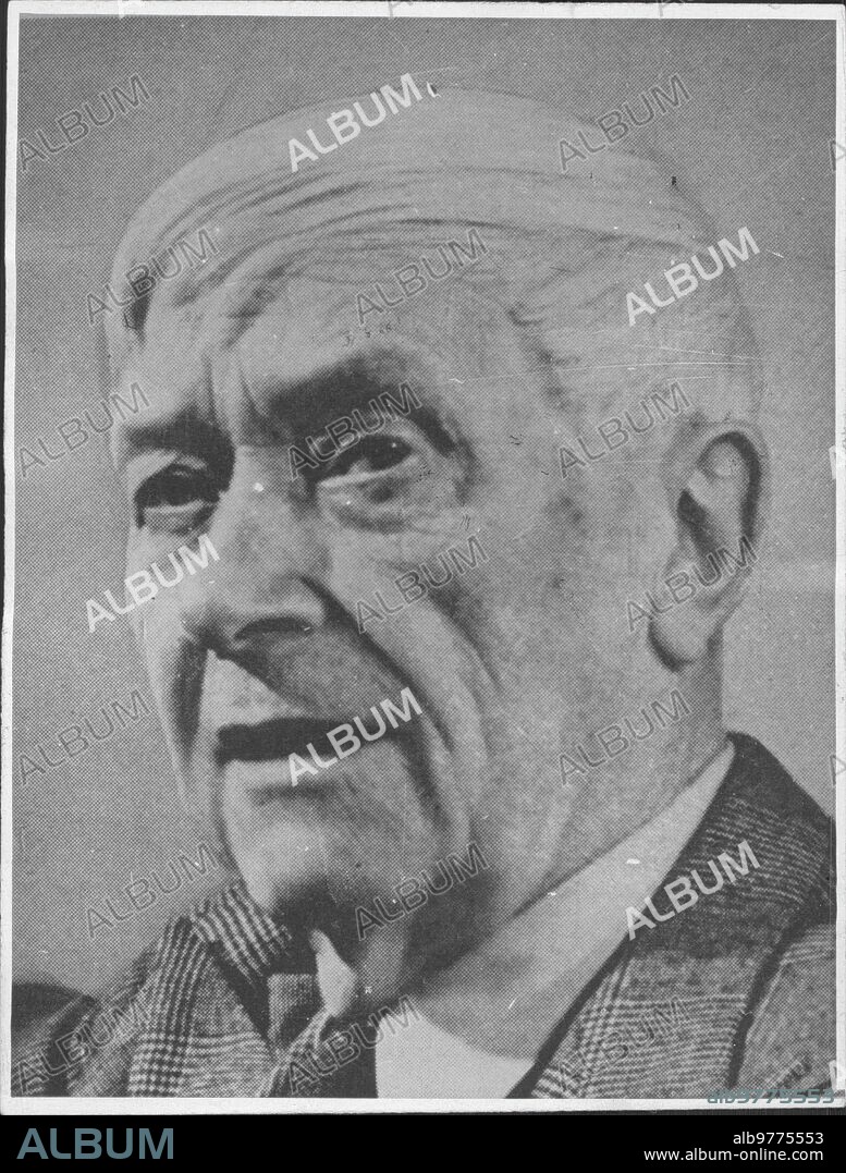 1949. The great Belgian writer and Nobel Prize winner in Literature, Maurice Maeterlinck.