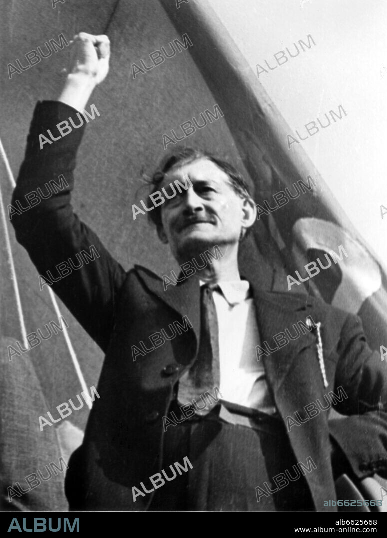 French politician and author Henri Barbusse. Portrait by photographer Fred Stein (1909-1967) who emigrated 1933 from Nazi Germany to France and finally to the USA.