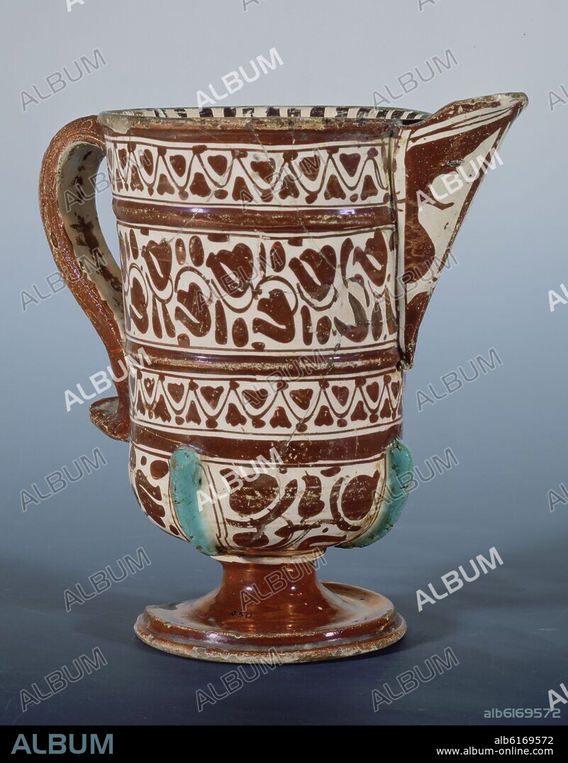 JARRO DE PICO CON TALLOS DE HOJAS HENDIDAS - MUEL- SIGLOS XVI-XVII.