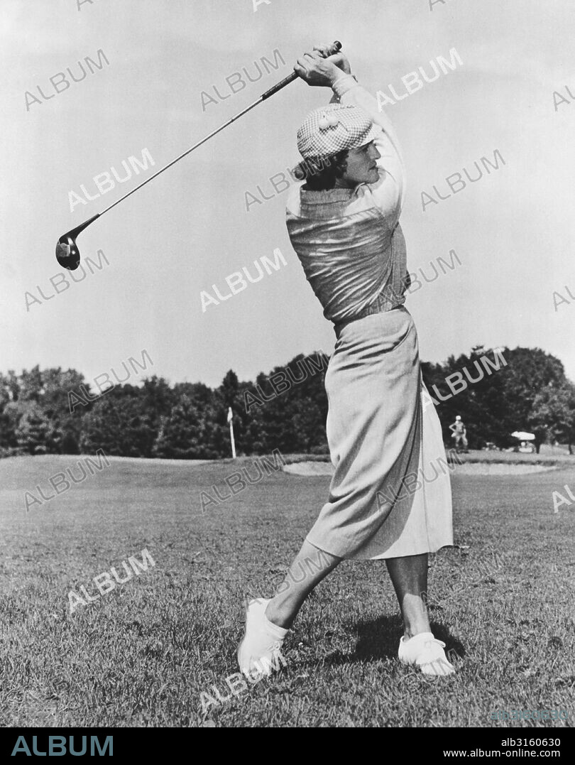 United States: c. 1950 Babe Didrikson golfing in a promo photograph for Wilson Sporting Goods.