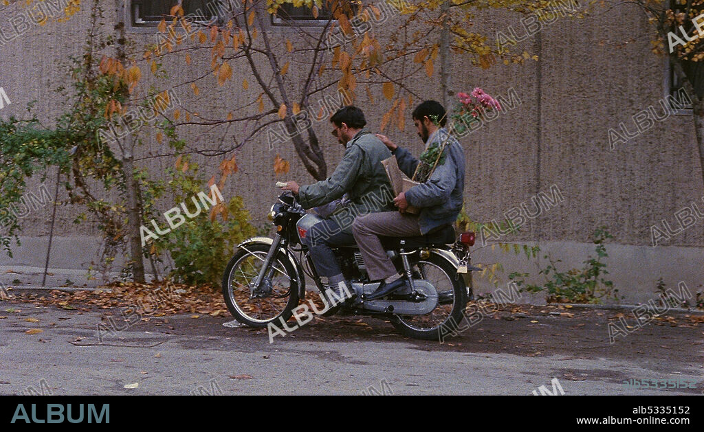 CLOSE UP, 1990 (NEMA-YE NAZDIK), directed by ABBAS KIAROSTAMI. Copyright Kanun parvaresh fekri.