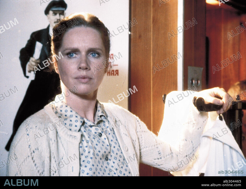 LIV ULLMANN in FAREWELL MOSCOW, 1987 (MOSCA ADDIO), directed by MAURO BOLOGNINI. Copyright ISTITUTO LUCE.