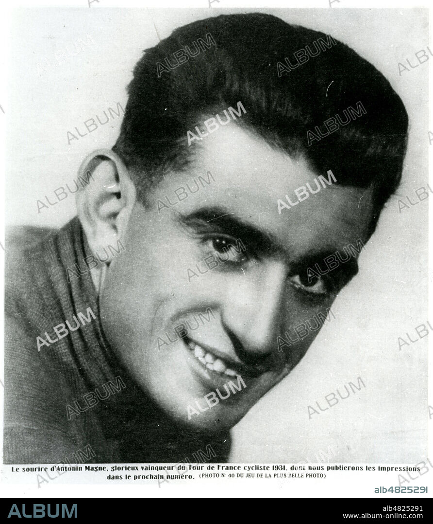 'Le sourire d'Antonin MAGNE (1904-1983), glorieux vainqueur du Tour de France cyclite 1931'. annees 30. Credit : Collection KHARBINE-TAPABOR.
