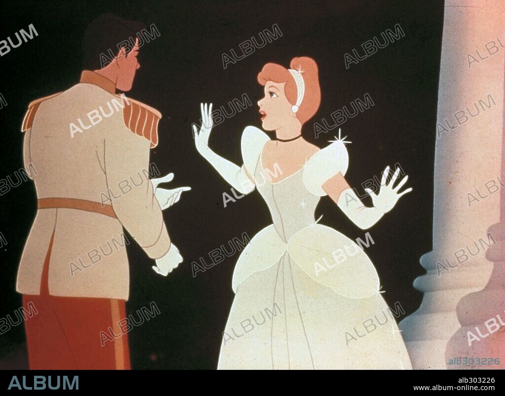 LA CENICIENTA, 1950 (CINDERELLA), dirigida por CLYDE GERONIMI, HAMILTON LUSKE y WILFRED JACKSON. Copyright WALT DISNEY PRODUCTIONS.