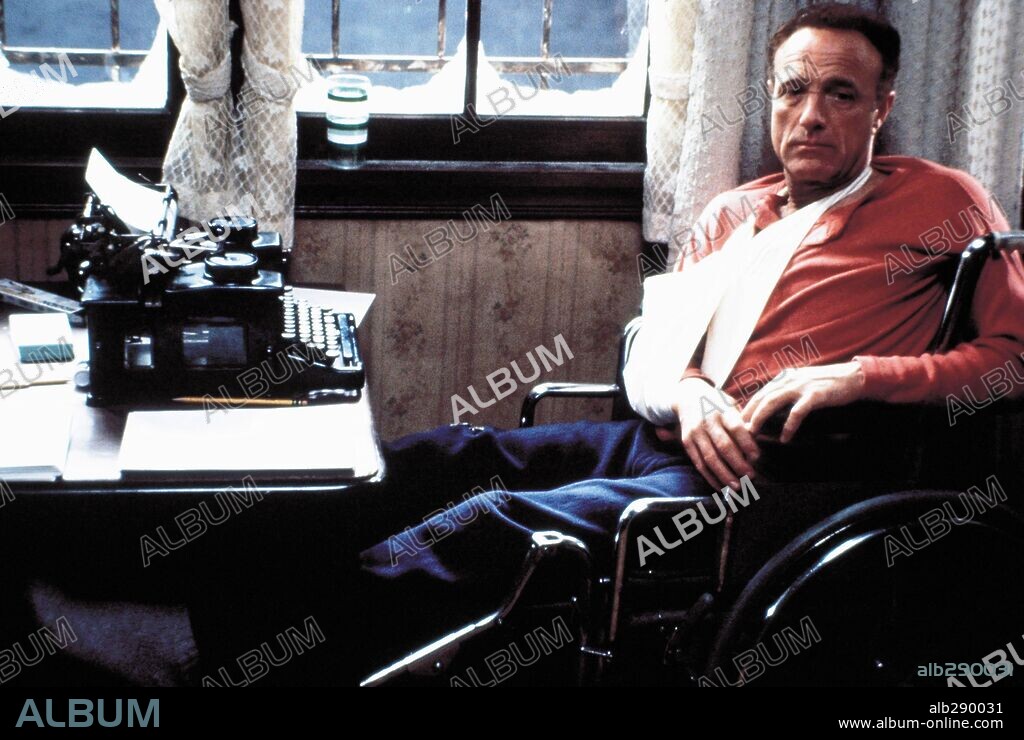 JAMES CAAN en MISERY, 1990, dirigida por ROB REINER. Copyright CASTLE ROCK ENTERTAINMENT.