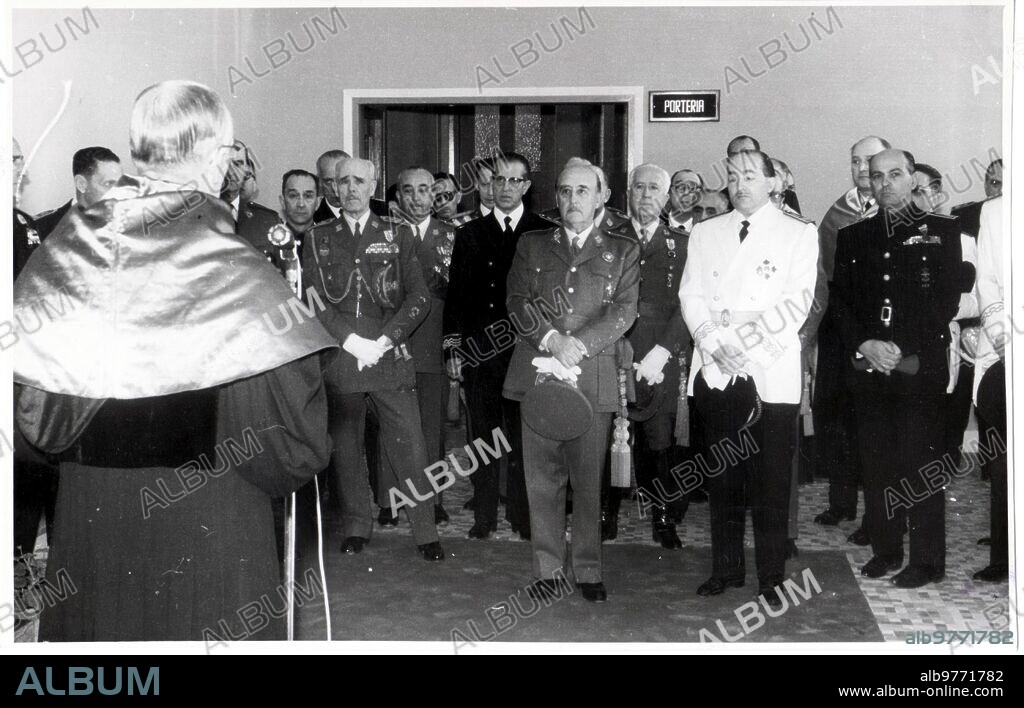 1959. El jefe del estado Inaugura el instituto Goya - fecha Aproximada.