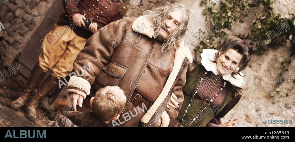ARMELLE LESNIAK et GERARD DEPARDIEU dans LES ENFANTS DE TIMPELBACH, 2008, réalisé par NICOLAS BARY. Copyright CHAPTER 2/LUXANIMATION/SCOPE PICTURES/ONYX FILMS.
