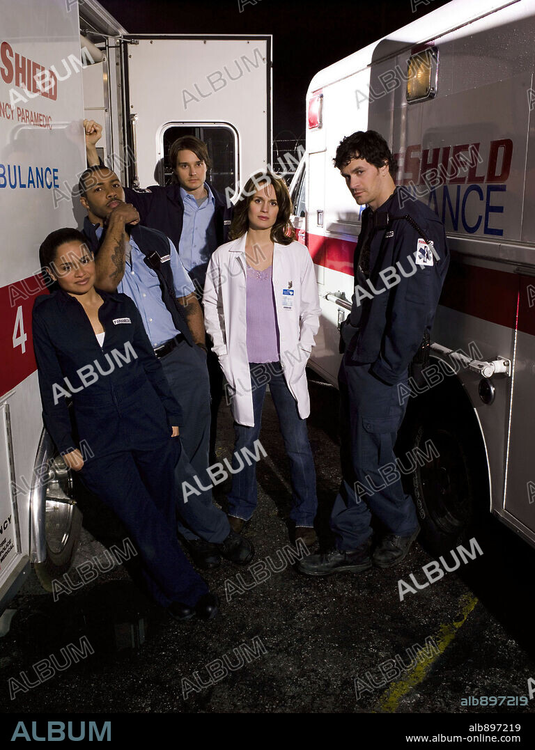 ELIZABETH REASER, MICHAEL MCMILLIAN, OMARI HARDWICK, TOM EVERETT SCOTT und TRACY VILAR in SAVED-TV, 2006, unter der Regie von DAVID MANSON. Copyright 20TH CENTURY FOX TV.