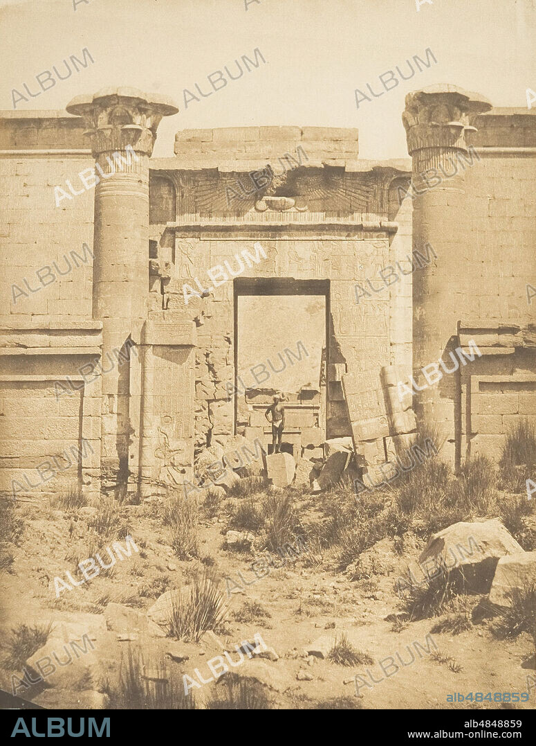 MAXIME DU CAMP. Propylées du Thoutmoséum, à Médinet-habou (Thèbes), 1849-50.