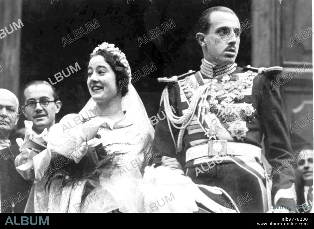 On March 4, 1935, Jaime de Borbón married in the church of San Ignacio, Rome, with Miss Manuela Dampierre.