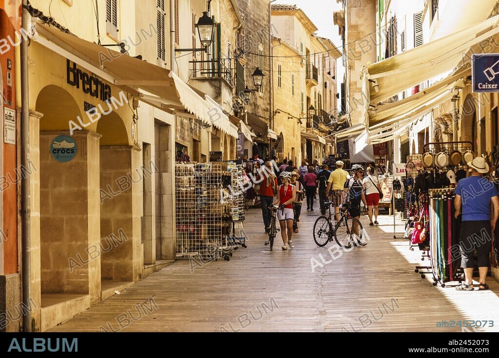 calle Des moll, Alcudia,Mallorca, islas baleares, Spain.