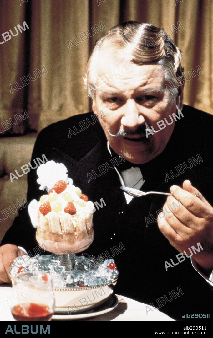 Sir Peter Ustinov. PETER USTINOV en MUERTE BAJO EL SOL, 1982 (EVIL UNDER THE SUN), dirigida por GUY HAMILTON. Copyright EMI.