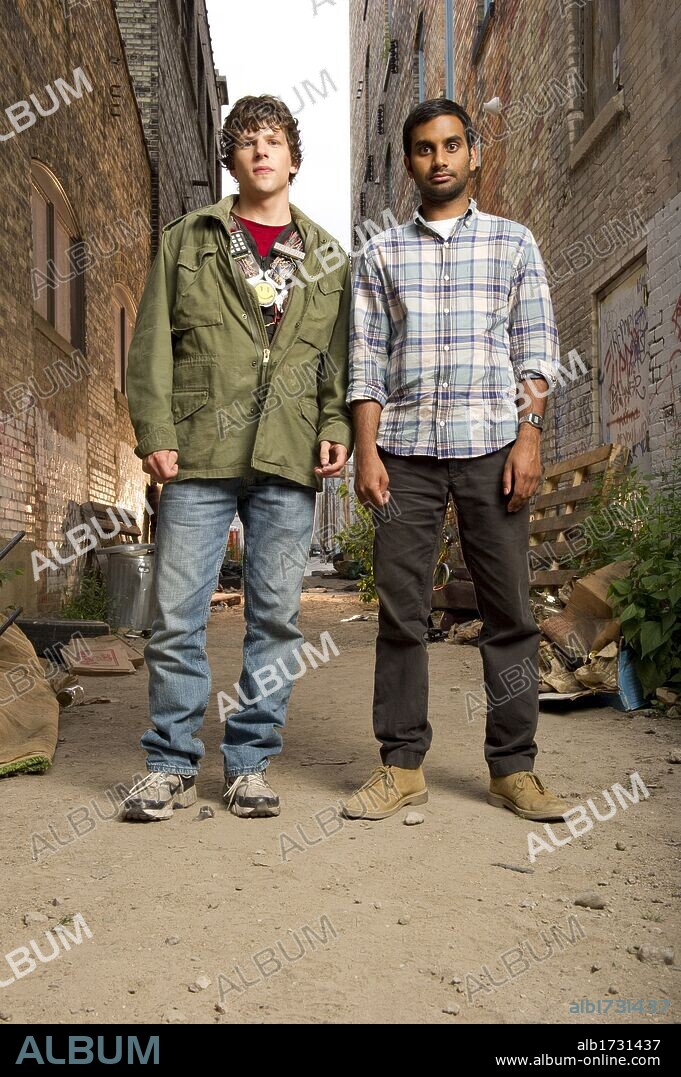AZIZ ANSARI y JESSE EISENBERG en 30 MINUTOS O MENOS, 2011 (30 MINUTES OR LESS), dirigida por RUBEN FLEISCHER. Copyright COLUMBIA PICTURES.