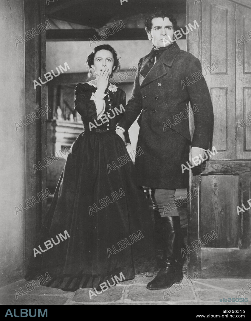 LAURENCE OLIVIER y MERLE OBERON en CUMBRES BORRASCOSAS, 1939 (WUTHERING HEIGHTS), dirigida por WILLIAM WYLER. Copyright UNITED ARTISTS.
