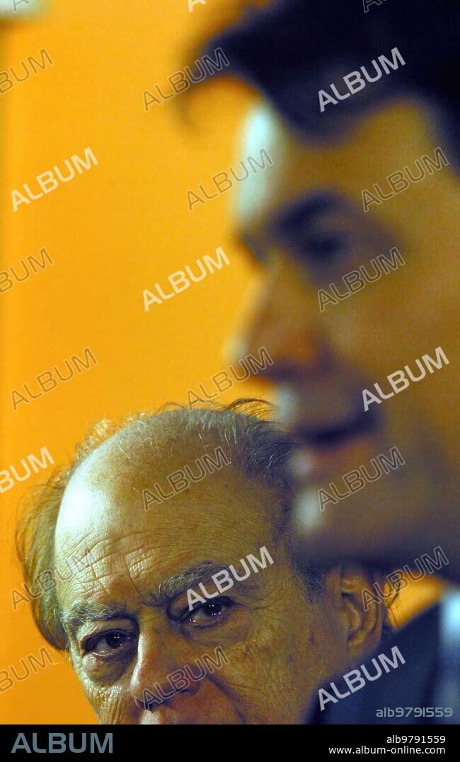 Barcelona, 22/01/06.- El lider de CiU, Artur Mas, durante la rueda de
prensa ofrecida hoy en la que explicó los últimos
acuerdos con el Gobierno central respecto al nuevo Estatuto
Catalán....FOTO YOLANDA CARDO....ARCHDC....