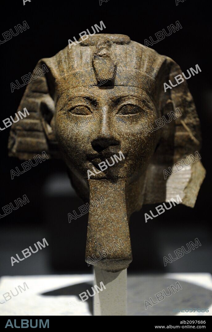 Head of a statue of queen Hatshepsut or of king Thutmose III. 18th dynasty. New Kingdom of Egypt, c. 1460-1450 BC. Carbonatite. Neues Museum (New Museum). Berlin. Germany.