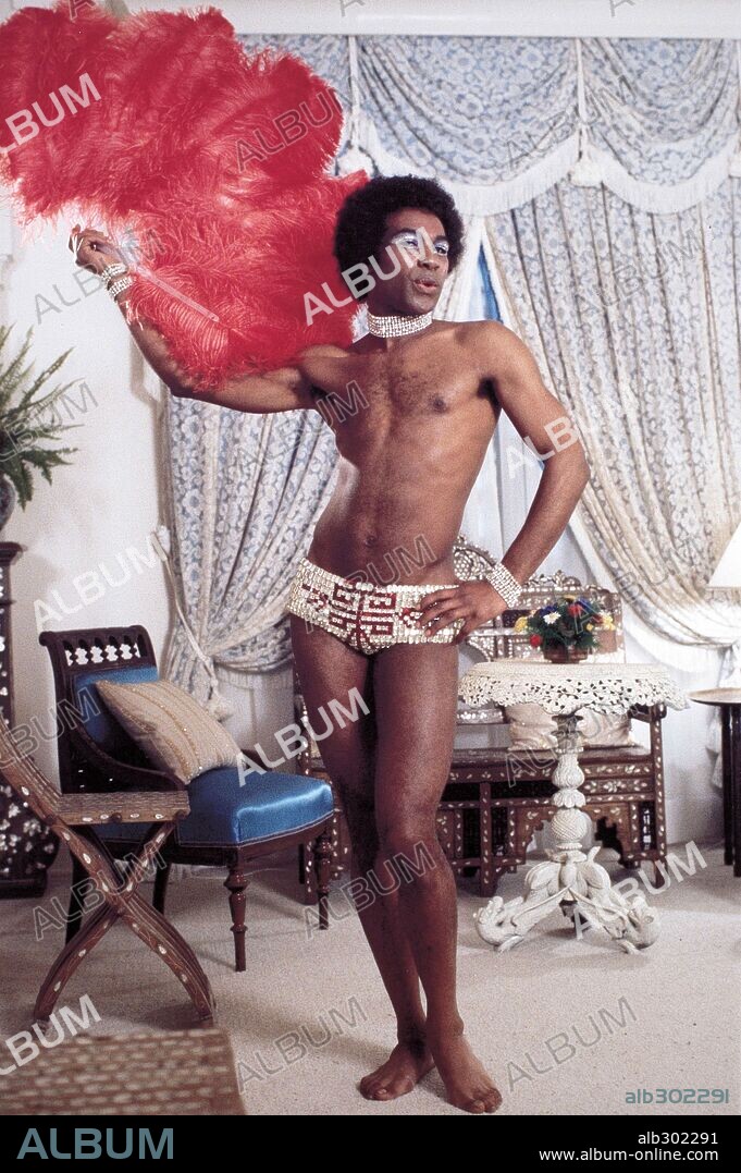 BENNY LUKE dans LA CAGE AUX FOLLES, 1978, réalisé par EDOUARD MOLINARO. Copyright UNITED ARTISTS/PAA/DA MA.