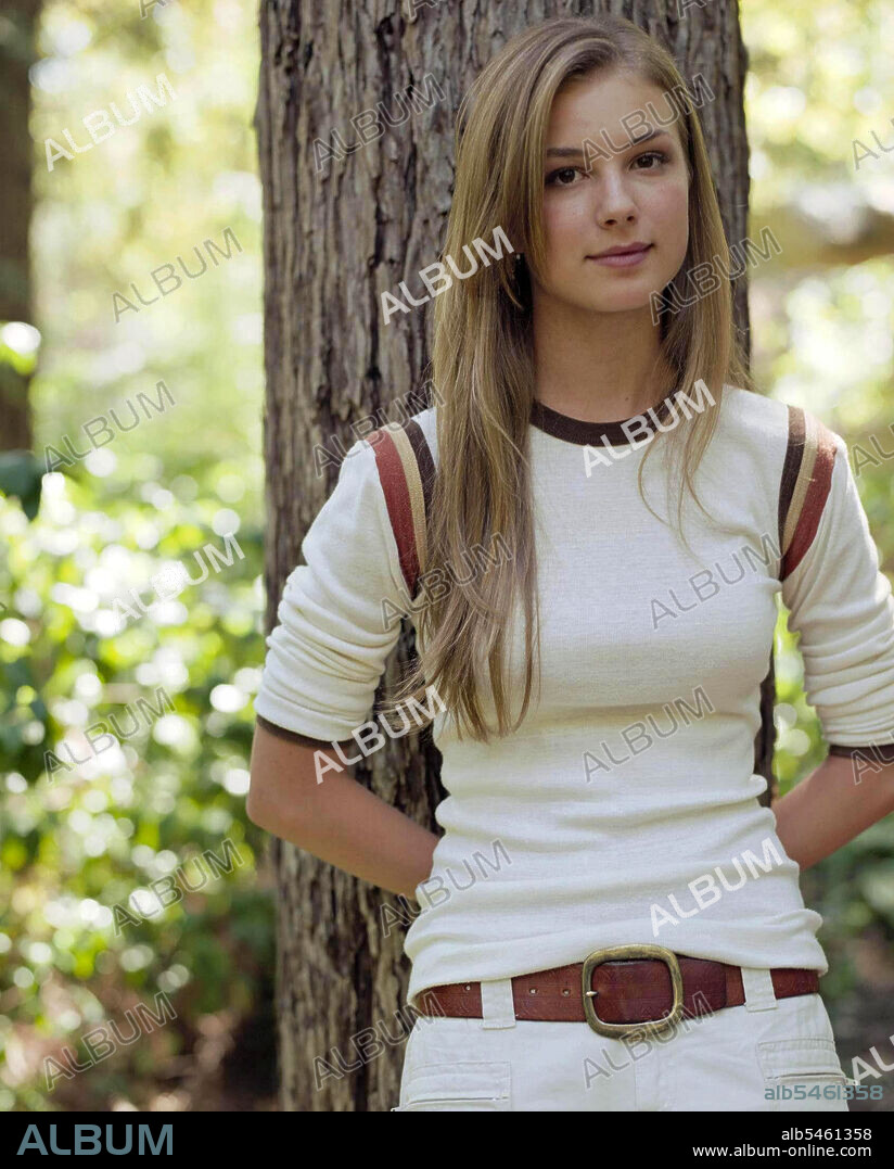EMILY VAN CAMP. EMILY VANCAMP en EVERWOOD, 2002, dirigida por GREG BERLANTI. Copyright WARNER BROS. TELEVISION.