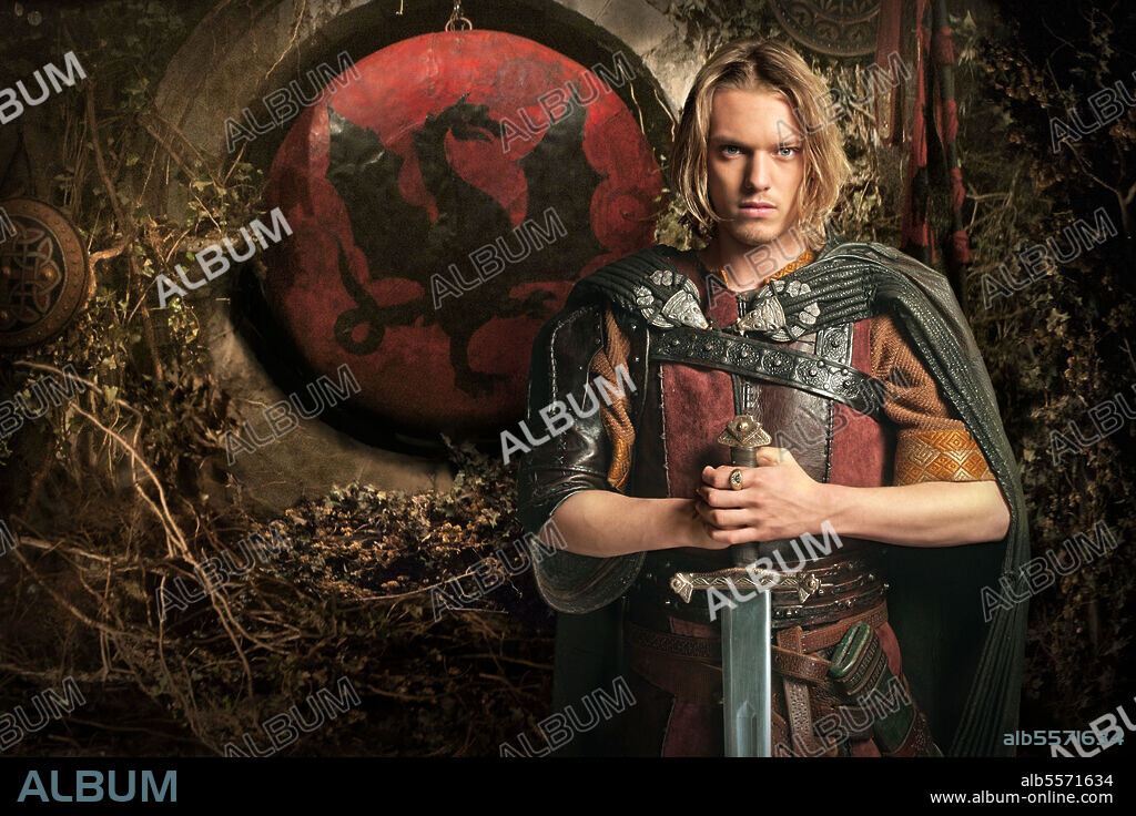 Arthur. CAMELOT, 2011, directed by MIKAEL SALOMON and STEFAN SCHWARTZ. Copyright CBC.