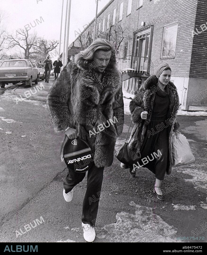 ARKIV - 19790301. En påpälsad Björn Borg med fru Mariana i släptåg. Foto: Olle Lindeborg / SCANPIX SWEDEN / Kod: 190.