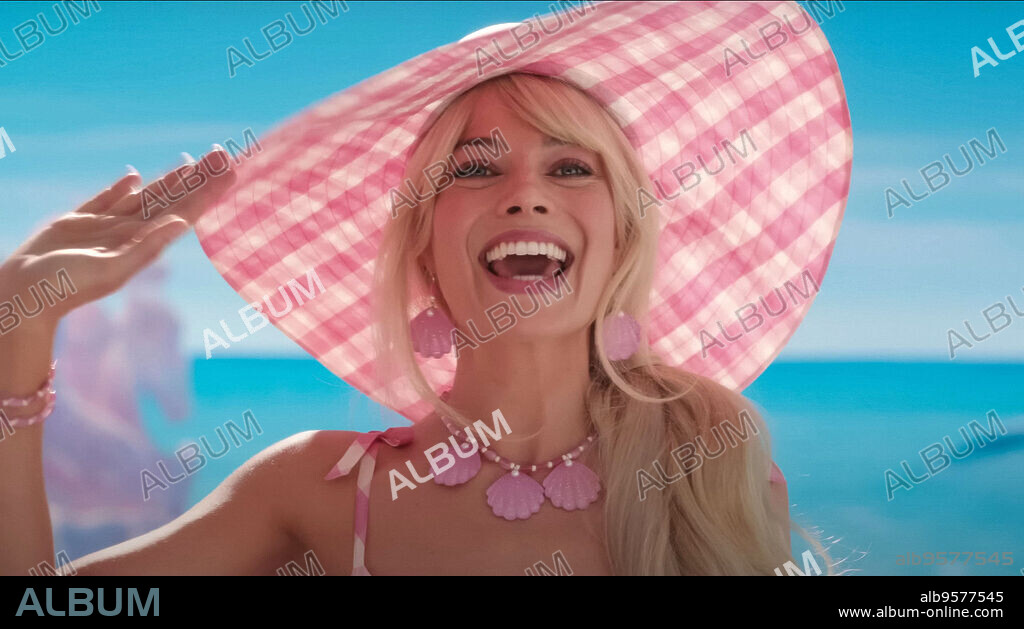 MARGOT ROBBIE in BARBIE, 2023, directed by GRETA GERWIG. Copyright WARNER BROS. - Album alb9577545
