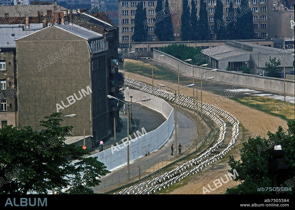 Berlin, Mauer, Kreuzberg, Engelbecken, Bethaniendamm 08/1981.