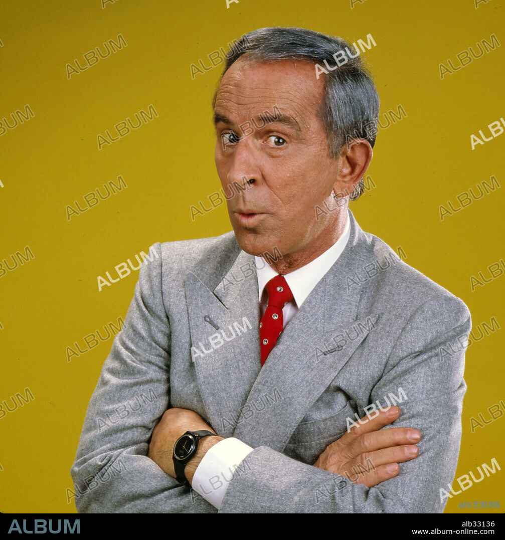 DON ADAMS. Jan 01, 1985 - Toronto, Ontario, Canada - (File Photo) DON ADAMS was an American actor, comedian, game show panelist and occasional director, who in his five decades of television, was best known for his role as Maxwell Smart (Agent 86) in the TV situation comedy Get Smart (1965Ð1970, 1995), for which he also directed and wrote. Adams won three consecutive Emmy Awards for his portrayal of Smart (1967Ð1969). PICTURED: DON ADAMS in 1985. (Credit Image: © Harold Barkley/Toronto Star/ZUMA Press). 1985