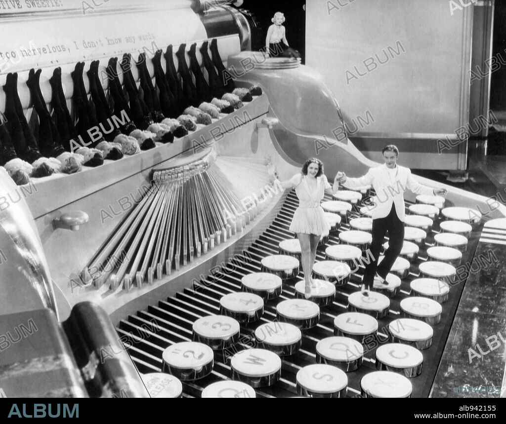 READY, WILLING AND ABLE, 1937, directed by RAY ENRIGHT. Copyright WARNER BROTHERS.