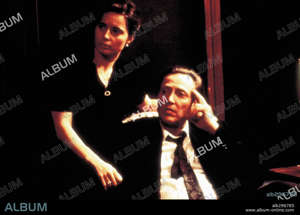 CHRISTOPHER WALKEN y ISABELLA ROSSELLINI en EL FUNERAL, 1996 (THE FUNERAL), dirigida por ABEL FERRARA. Copyright TRI STAR PICTURES.
