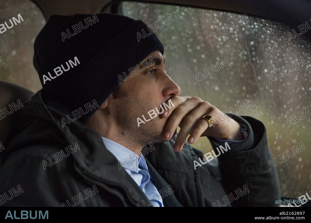 JAKE GYLLENHAAL en PRISIONEROS, 2013 (PRISONERS), dirigida por DENIS VILLENEUVE. Copyright ALCON ENTERTAIMENT / WEBB, WILSON.