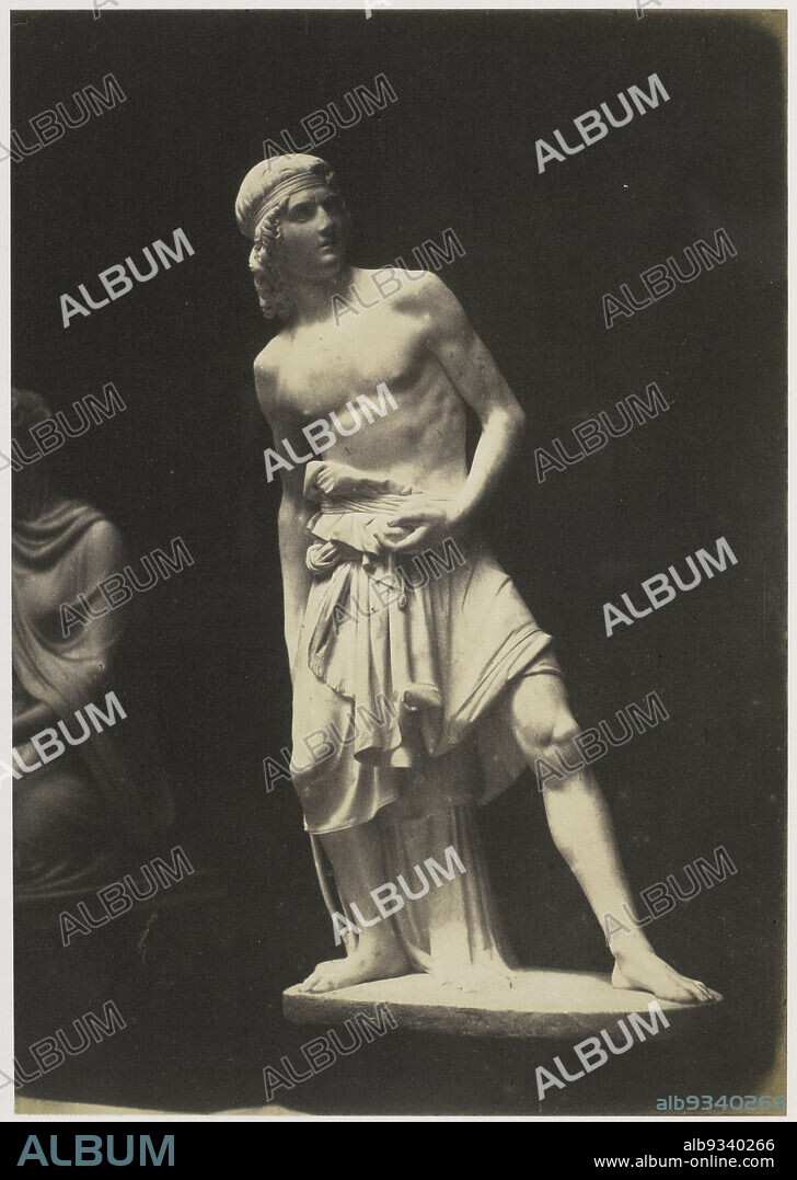 Sculpture of David by Innocenzo Fraccaroli, exhibited at the Great Exhibition of the Works of Industry of All Nations of 1851 in London, David. (Marble) Fraccaroli (title on object), anonymous, printer: Nicolaas Henneman, London, 1851, photographic support, salted paper print, height 199 mm × width 140 mm.