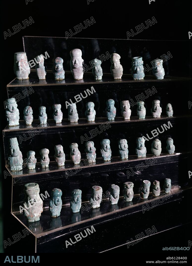 FIGURAS INCAS DE TURQUESA - PROCEDEN DE PIKILLACTA (CUZCO) - CULTURA HUARI - 600-1000 DC.
