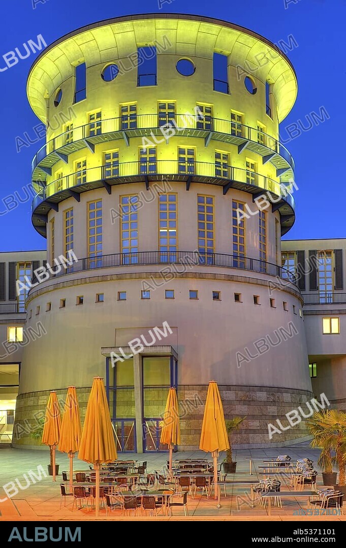 State University of Music and Performing Arts at night, House of History, Stuttgart, Baden-Wuerttemberg, Germany, Europe