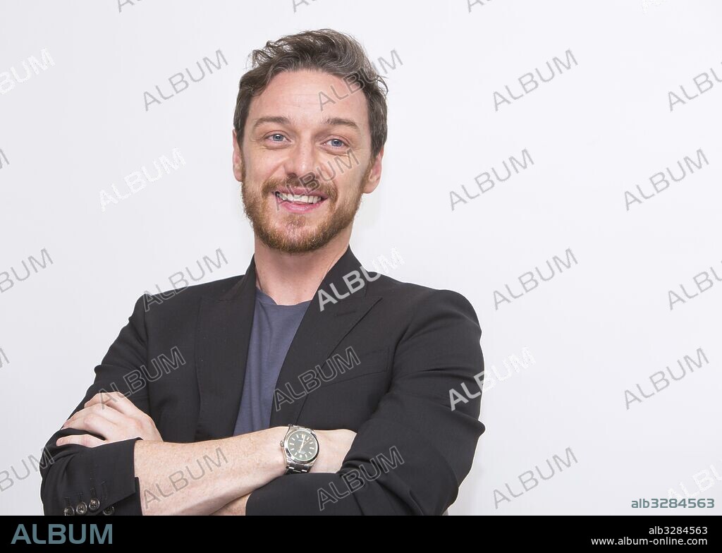 JAMES MCAVOY. November 16, 2016 - Hollywood, California, U.S. - JAMES MCAVOY promotes 'Split.' James McAvoy (born 21 April 1979) is a Scottish actor. He made his acting debut as a teen in 1995's The Near Room and continued to make mostly television appearances until 2003, when his feature film career began. Besides screen acting, McAvoy has performed in several West End productions, receiving three nominations for the Laurence Olivier Award for Best Actor. He has also done voice work for animated films including Gnomeo & Juliet and Arthur Christmas (both 2011). Since then, he is notable for playing the young Professor Charles Xavier in the 2011 superhero film X-Men: First Class, a role he reprised in X-Men: Days of Future Past (2014) and X-Men: Apocalypse (2016). McAvoy starred in the 2013 crime comedy-drama film Filth for which he won Best Actor in the British Independent Film Awards. Upcoming:Gnomeo & Juliet: Sherlock Gnomes (2018), The Coldest City (2017), Submergence (2017), Split (2016. 16/11/2016
