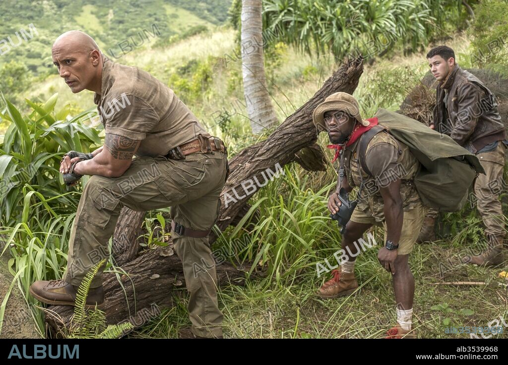 KEVIN HART y NICK JONAS en JUMANJI: BIENVENIDOS A LA JUNGLA, 2017 (JUMANJI: WELCOME TO THE JUNGLE), dirigida por JAKE KASDAN. Copyright SONY PICTURES ENTERTAINMENT.