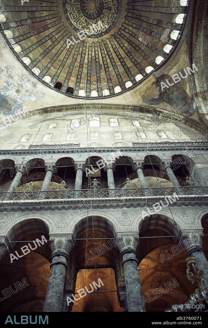 Interior of the Santa Sophia, UNESCO World Heritage Site, Istanbul, Turkey, Europe, Eurasia.