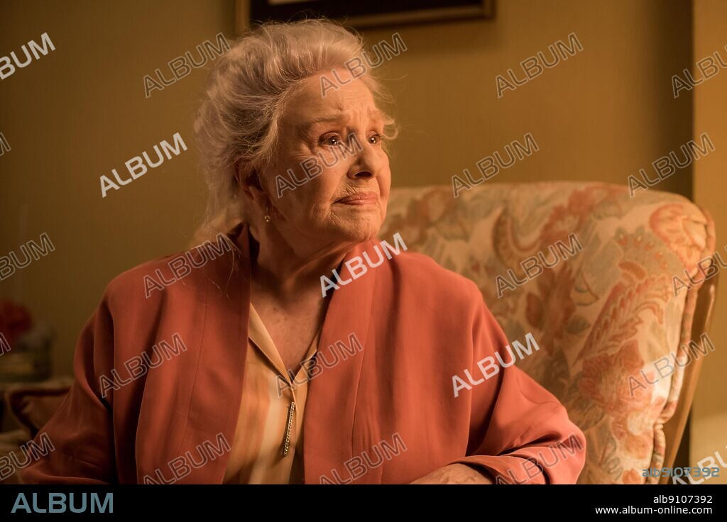 LOLA HERRERA en ¡GARCIA!, 2022, dirigida por CARLOS DE PANDO, EUGENIO MIRA y SARA ANTUÑA. Copyright Zeta Studios / HBO Max.