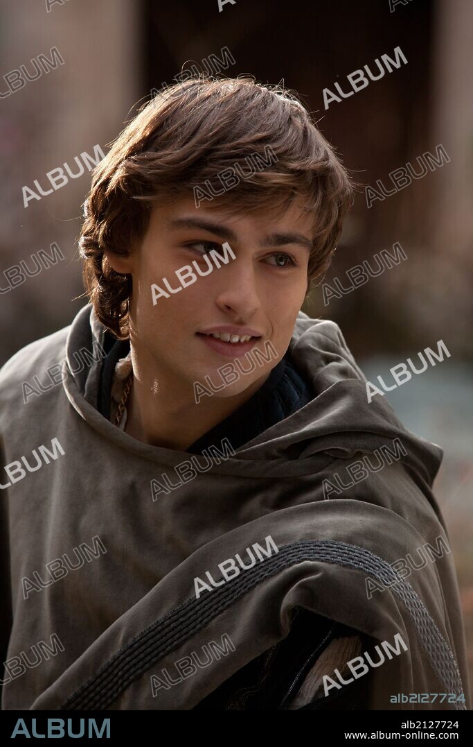 DOUGLAS BOOTH en ROMEO Y JULIETA, 2013 (ROMEO AND JULIET), dirigida por CARLO CARLEI. Copyright AMBER ENTERTAINMENT.