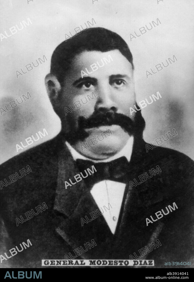 General Modesto Diaz (1826-1892), born in the Dominican Republic he became Major General of the Cuban Liberation Army. Cigar card from the History of Cuba, Geografico Universal, Propaganda de los Cigarros Susini y La Corona, Tabacalera Cubana.