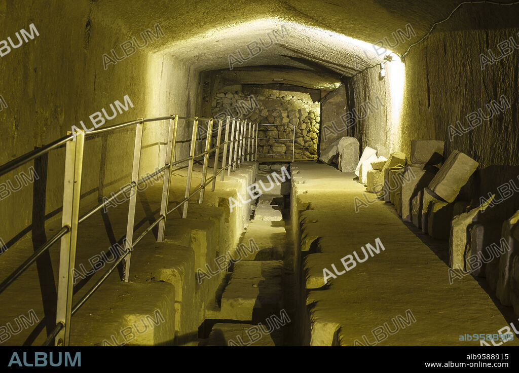 galeria subterranea, castillo de San Felipe, siglo XVI ,boca del puerto de Mahón, municipio de Villacarlos, Menorca, balearic islands, Spain.