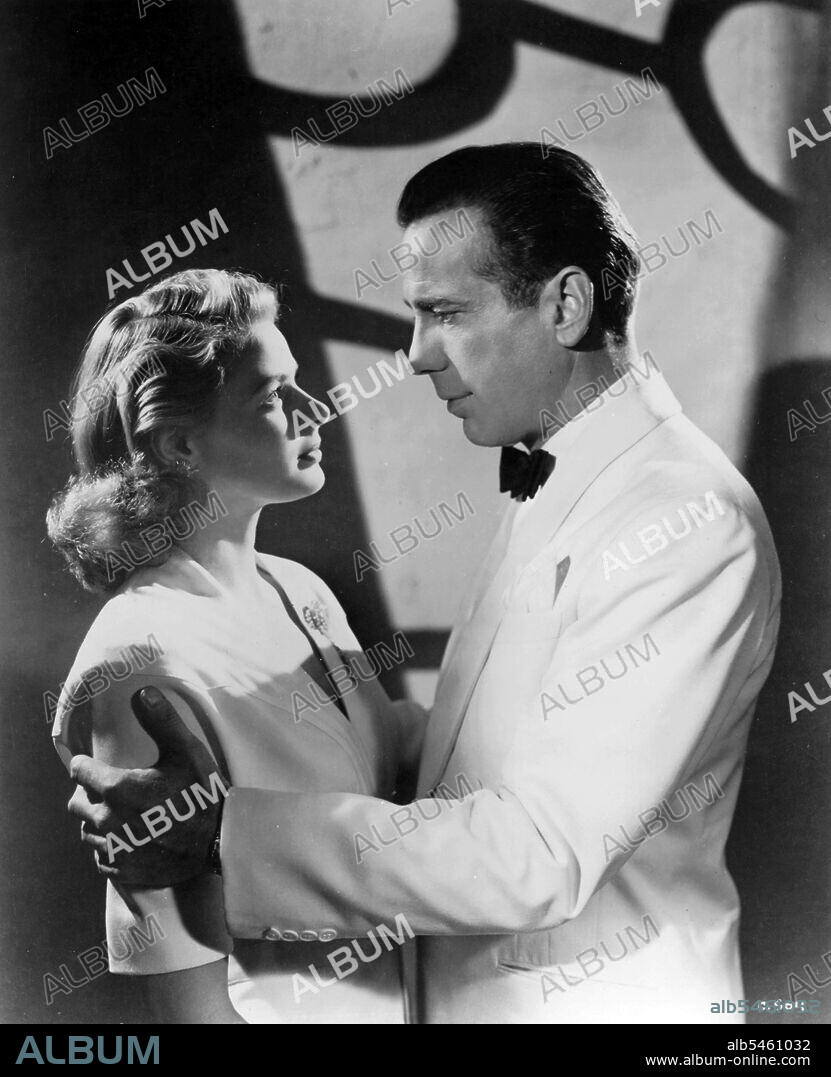HUMPHREY BOGART y INGRID BERGMAN en CASABLANCA, 1942, dirigida por MICHAEL CURTIZ. Copyright WARNER BROTHERS.