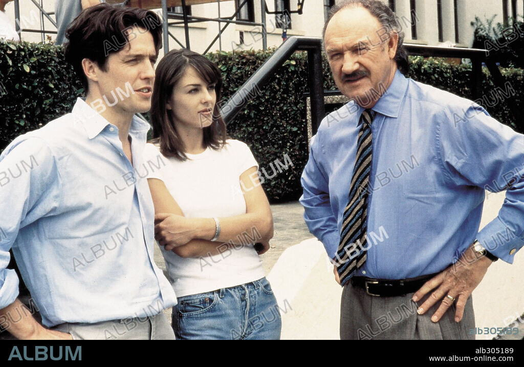 ELISABETH HURLEY, GENE HACKMAN y HUGH GRANT en AL CRUZAR EL LÍMITE, 1996 (EXTREME MEASURES), dirigida por MICHAEL APTED. Copyright CASTLE ROCK ENTERTAINMENT / BALDWIN, SIDNEY.