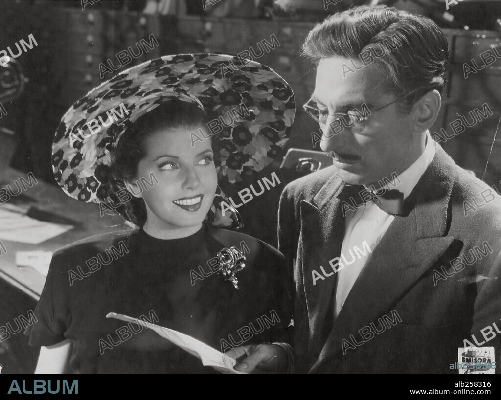 JOSE NIETO y MARY MARTIN en CANCION MORTAL, 1948, dirigida por IGNACIO F. IQUINO. Copyright EMISORA FILMS.