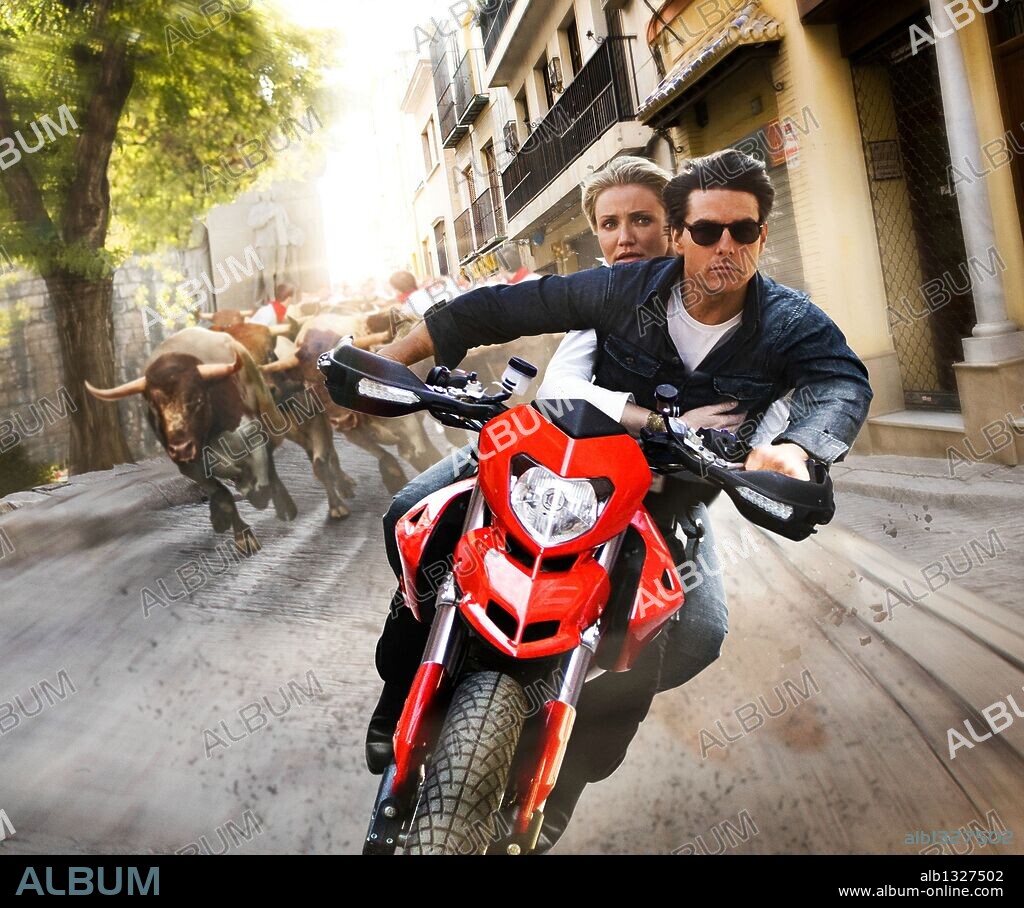 CAMERON DIAZ y TOM CRUISE en NOCHE Y DÍA, 2010 (KNIGHT AND DAY), dirigida por JAMES MANGOLD. Copyright NEW REGENCY PICTURES.