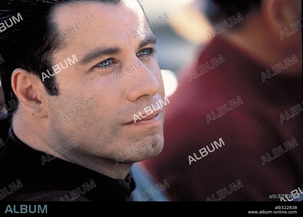 JOHN TRAVOLTA in GET SHORTY, 1995, directed by BARRY SONNENFELD. Copyright CHEN, LINDA R.